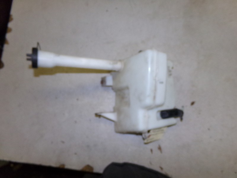 2003 Ford Explorer Windshield Washer Reservoir w/ Pump T-4931 *FREE SHIPPING*