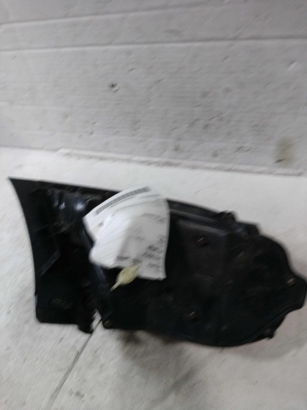 2013 Volkswagen Beetle Right Blue Tail Light Assembly OEM 566480 105K Miles