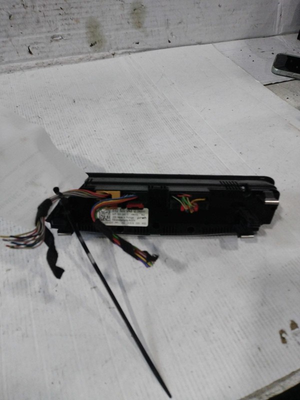 2015 Audi A3 A/C Selector Switch OEM Grey 87000 Miles NJ25-20122-492585
