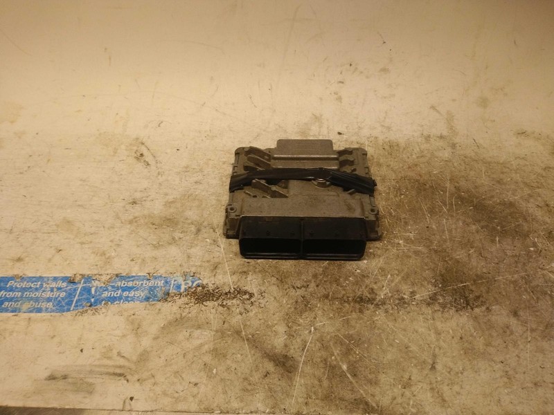 2018 Audi A4 Engine Control Module ECM 2.0L OEM 8W0906259J 90K Miles Black