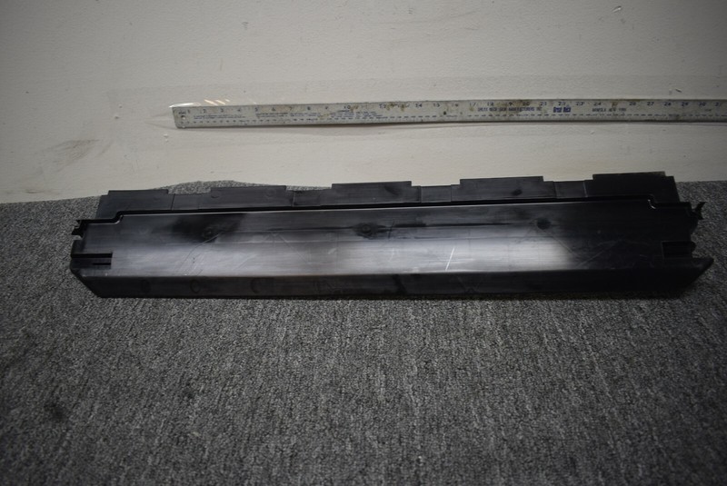 2018 BMW 750I UPPER MOUNT BRACKET BMW 7 G11 G12 Radiator Mount Top Cover 8632116
