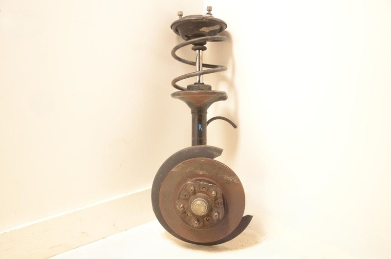 84-86 Nissan 300ZX Z31 2+0 Turbo Passenger Right Front Suspension Assembly