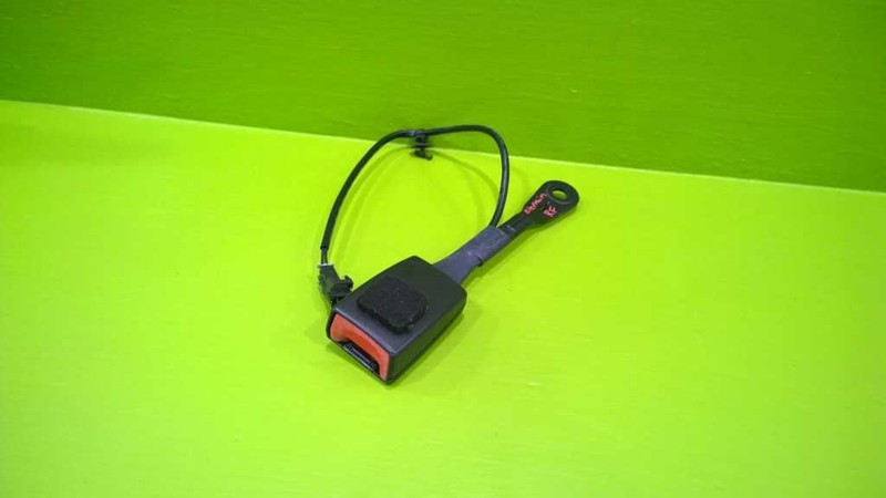 10 GMC TERRAIN 3.0L AT FRONT SEAT BELT BUCKLE OEM 2439-47