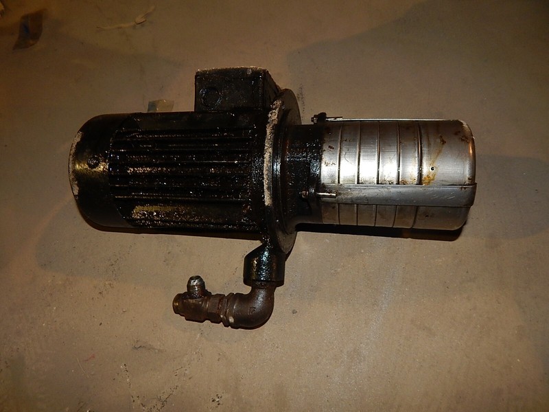 Grundfos 140100 LA2 Induction Motor Coolant Pump *FREE SHIPPING*