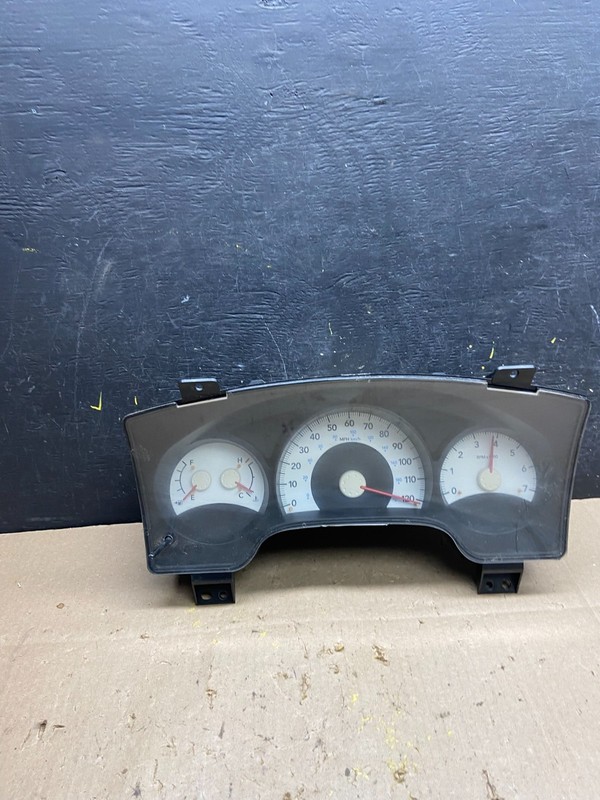 2007 2008 Mitsubishi Raider Speedometer Speedometer Cluster Gauge U4997 DG
