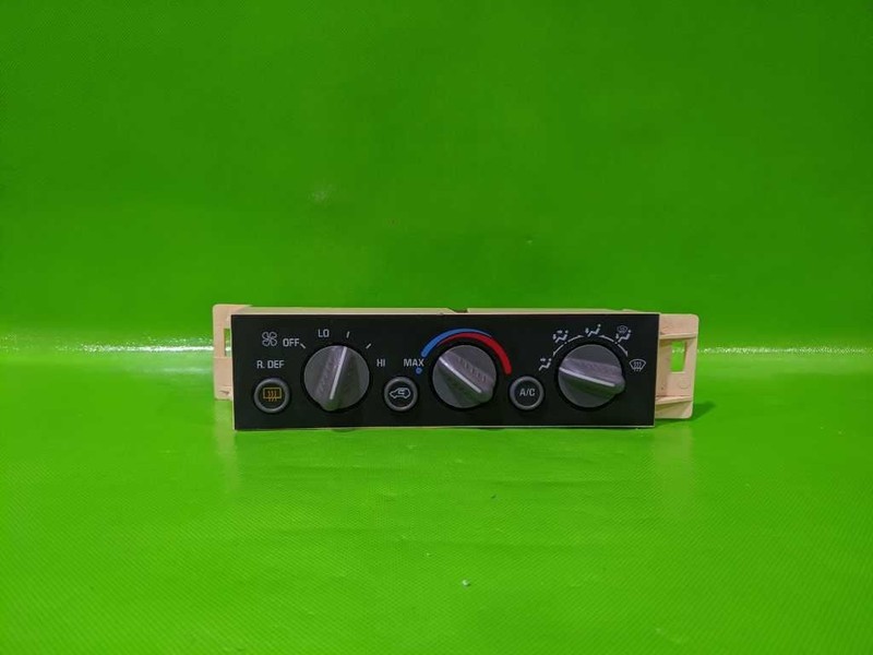96-99 SUBURBAN TEMPERATURE CLIMATE CONTROL SWITCH OEM 4474-4