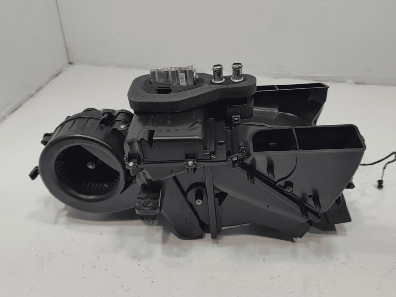 2021 VOLKSWAGEN ATLAS CENTER CONSOLE HVAC HEATER BLOWER MOTOR HOUSING OEM