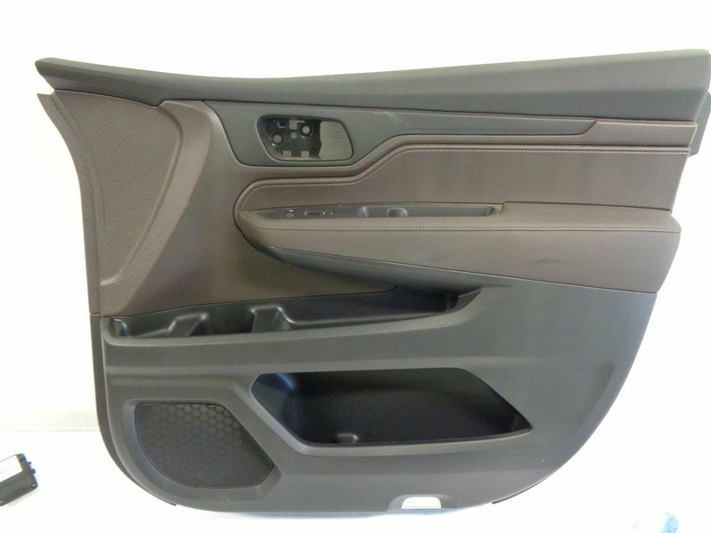 18 19 Honda Odyssey Front Passenger Door Panel Trim 83501-Thr-A01zb Mocha Gray