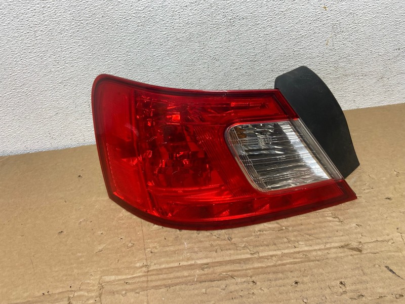 2009 2010 2011 2012 Mitsubishi Galant Left Driver LH Tail Light Oem AD4128 LK