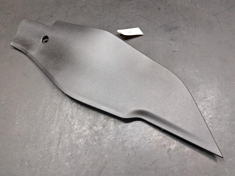 Center Console Left Trim Panel 2017 Chevrolet Cruze 84120121 2016 2018 2019