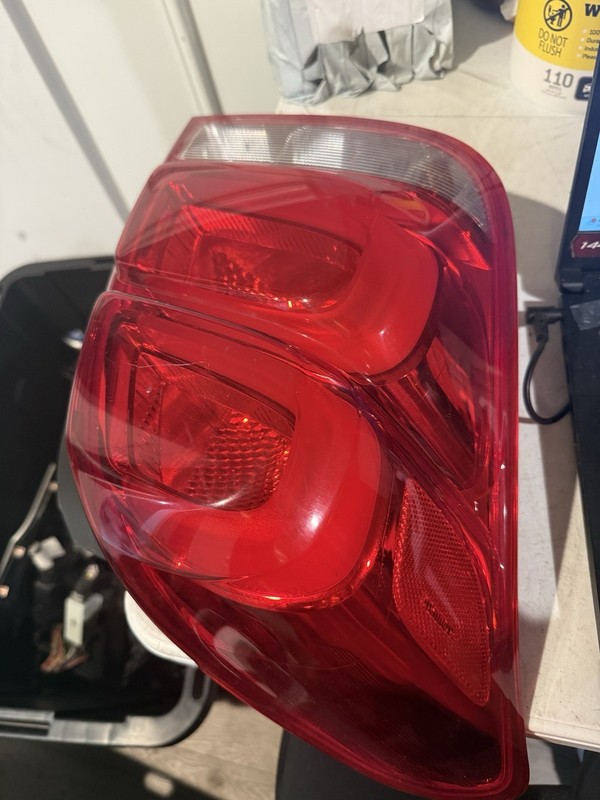 17-22 CHEVY TRAX Tail Light TAILLIGHT DRIVER SIDE Assembly Left LED 42525179