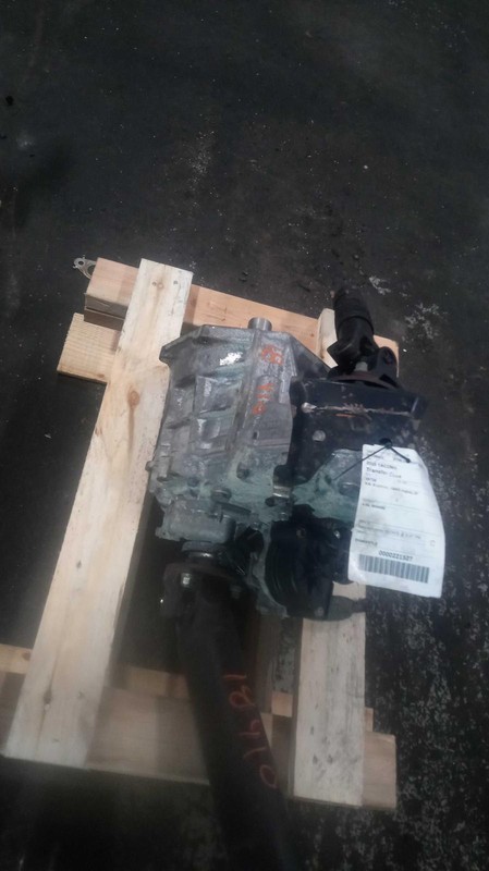 2015 Toyota Tacoma 4WD Transfer Case Assembly OEM 87K Miles Black