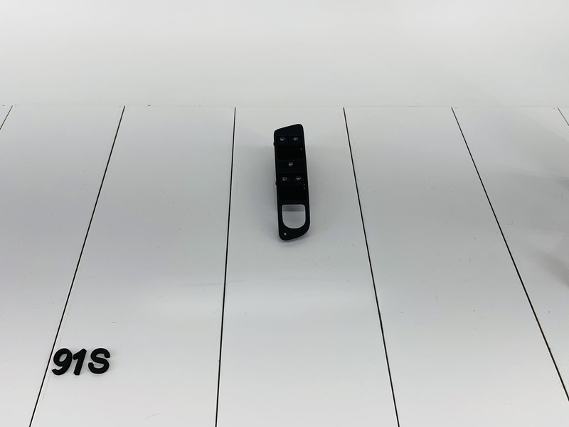 17-18 VOLKSWAGEN TIGUAN LIMITED FRONT LEFT DRIVER SIDE DOOR WINDOW SWITCH OEM