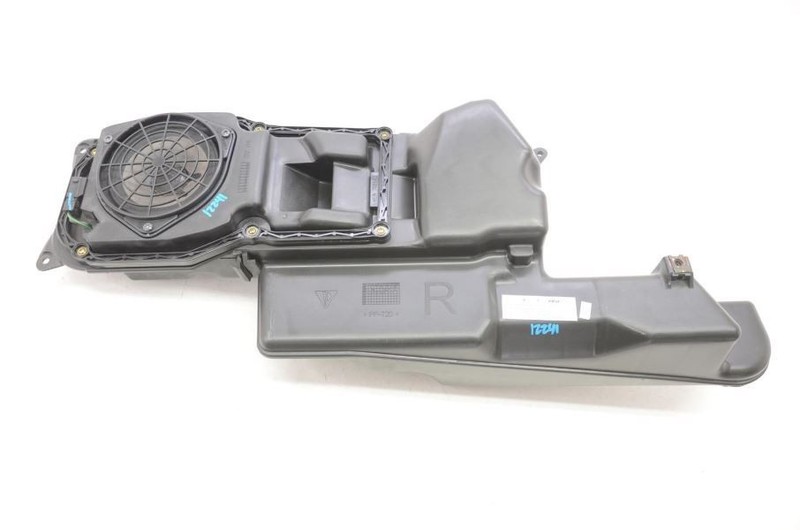 1997-2004 Porsche Boxster S Passenger Right Front Bose Door Speaker 99664556200