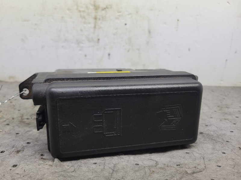 Fuse Junction Box Engine Convertible Fits 09 MINI COOPER 1760862