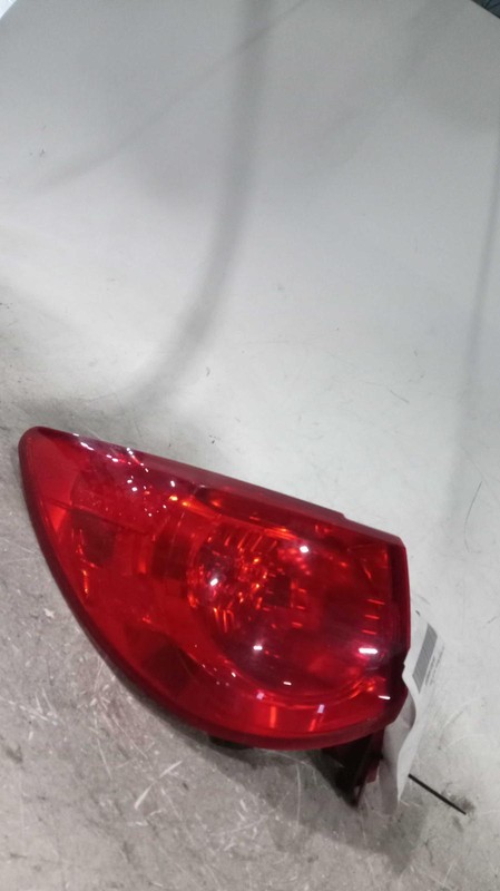 Used Left Tail Light Assembly fits: 2009 Chevrolet Traverse quarter panel mounte