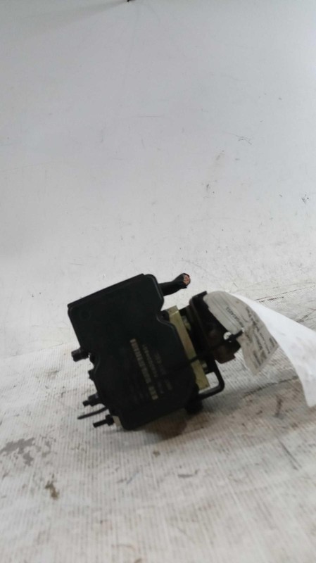 2015 KIA SORENTO ABS Pump & Motor Assembly OEM 589201U000 133K Mi Black