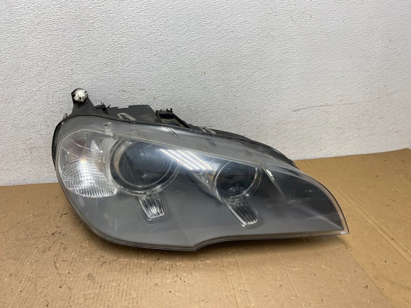 2011 to 2013 BMW X5 Right Passenger RH Side Headlight Xenon HID OEM AD8208 DW