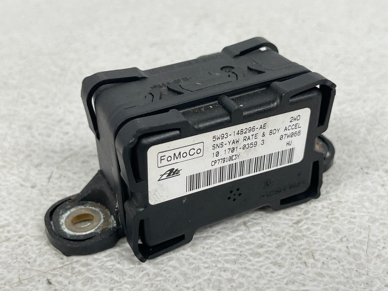 ⭐07-09 JAGUAR XK YAW RATE SENSOR COMPUTER CONTROL MODULE 5W9314B296AE LOT2367