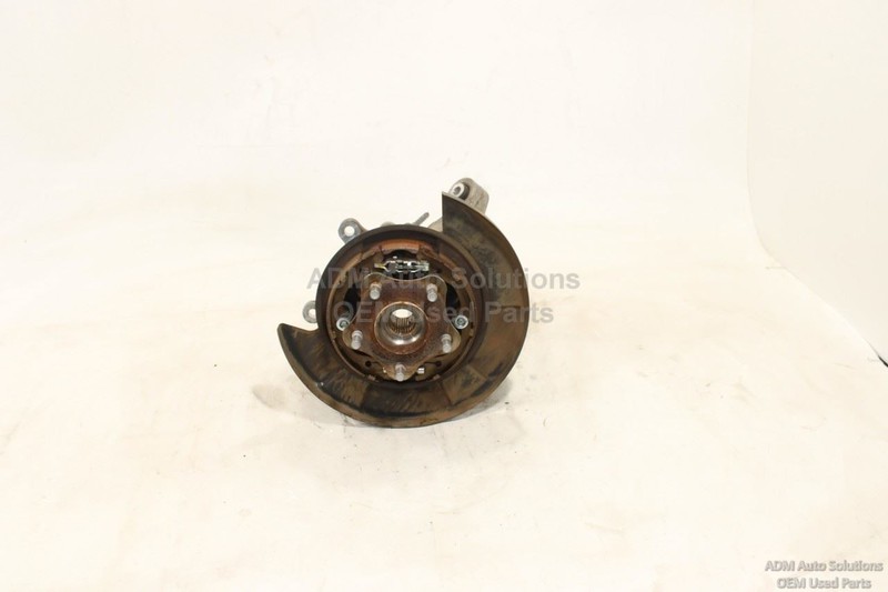 2016 - 2022 INFINITI Q60 REAR RIGHT PASSENGER SIDE SPINDLE KNUCKLE WHEEL HUB OEM