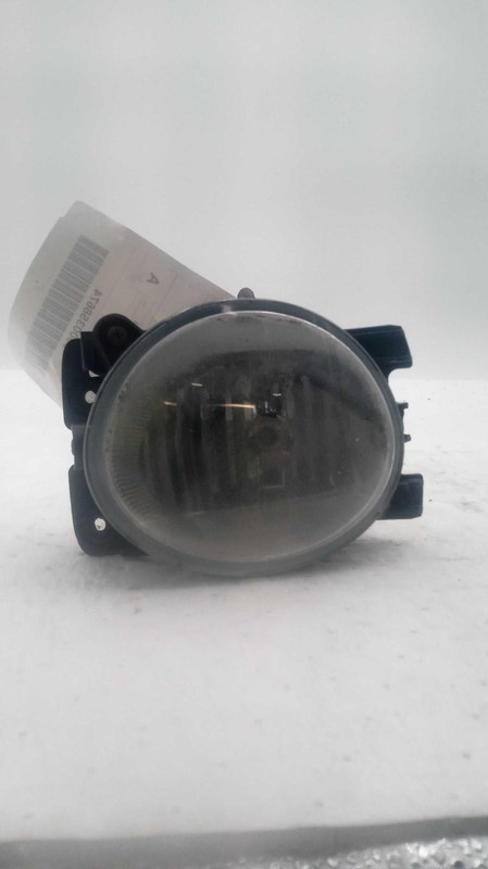 2011 Honda Pilot Right Fog Light Assembly - Used, Black, Broken Mounting