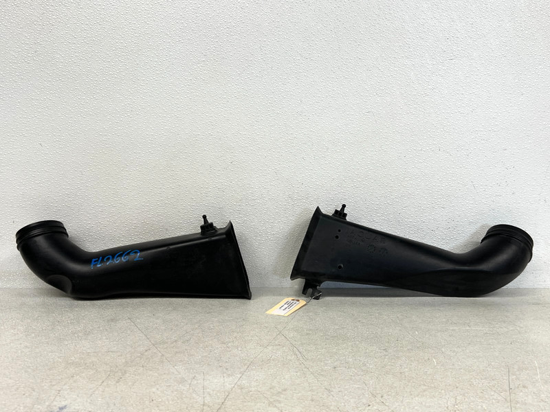 ⭐2010-2015 JAGUAR XK LEFT & RIGHT AIR INTAKE FILTER HOSE DUCT SET OEM LOT2662