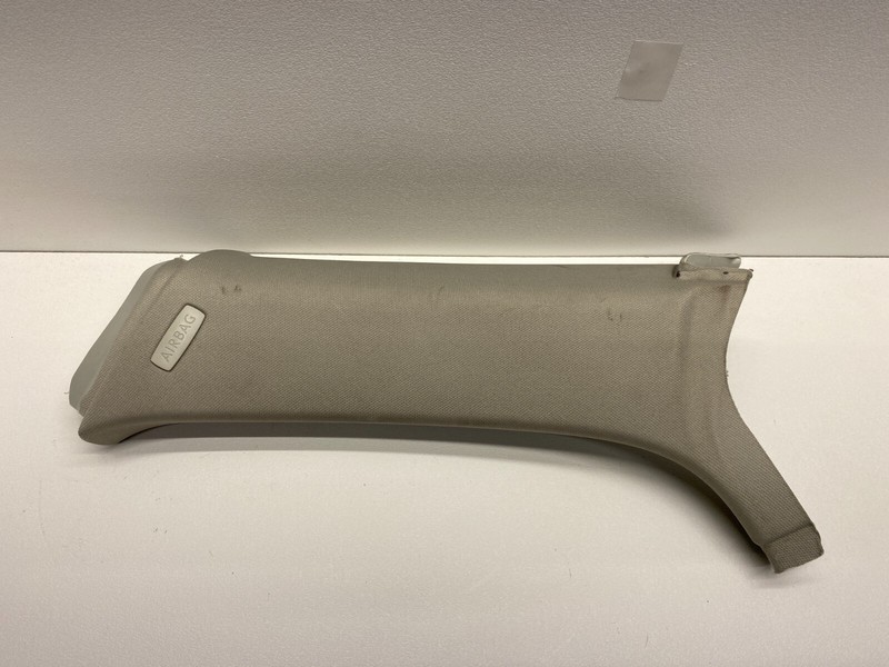 2010-2014 VOLKSWAGEN JETTA WAGON GOLF RIGHT REAR INTERIOR C PILLAR TRIM COVER