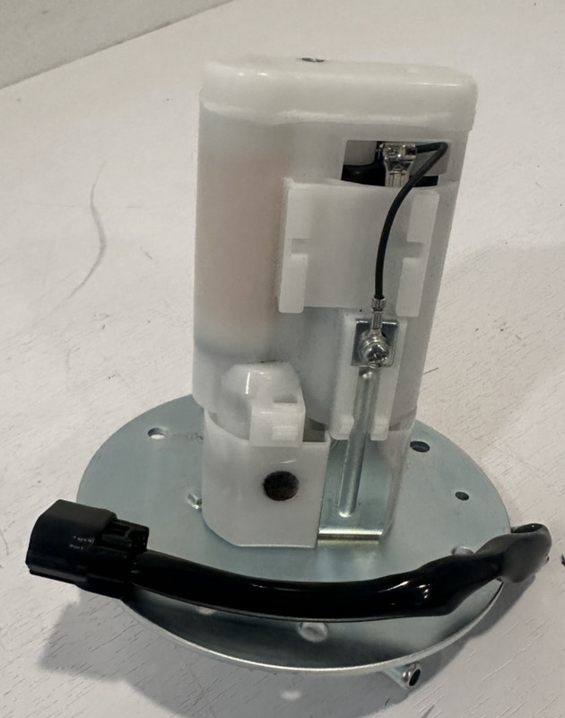 Mitsubishi UC-T35HU69 Fuel Pump W/O Gasket