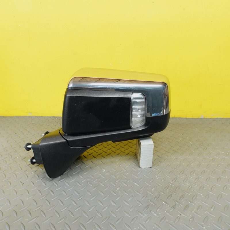 2019-2025 GMC SIERRA 1500 Front Left Side Door Mirror Oem 84656328