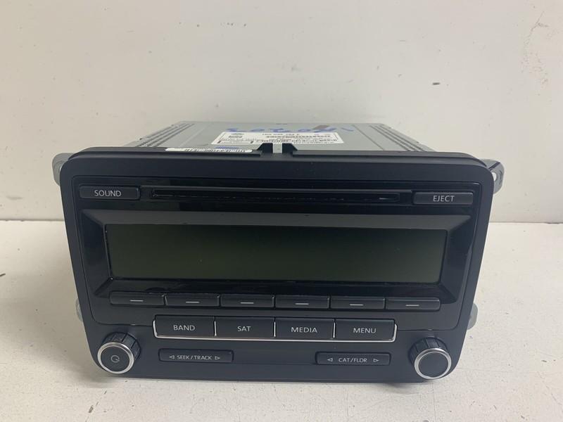 2013-2015 Volkswagen Passat NON-NAV 1K0 035 164 F Radio Stereo Disc CD Player
