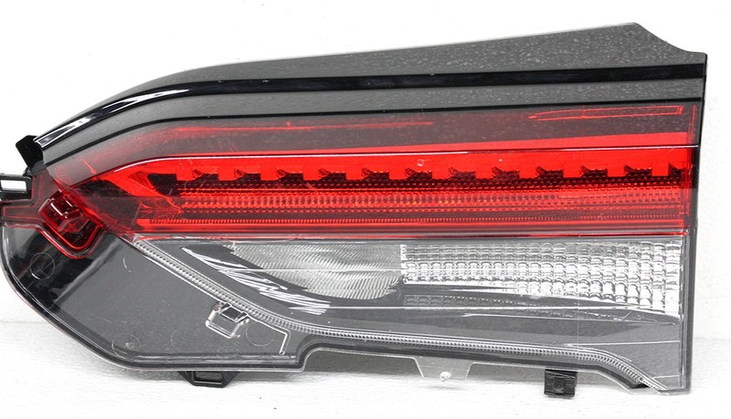 OEM Right Passenger Side LED Tail Lamp For Toyota Rav4 81580-0R060