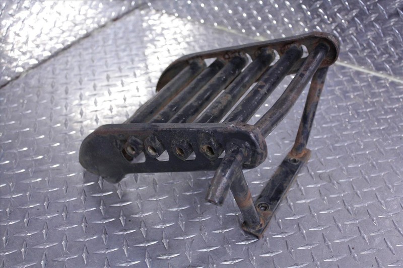 88 SUZUKI LT 300 E FRONT BUMPER GUARD GRILLE LT300