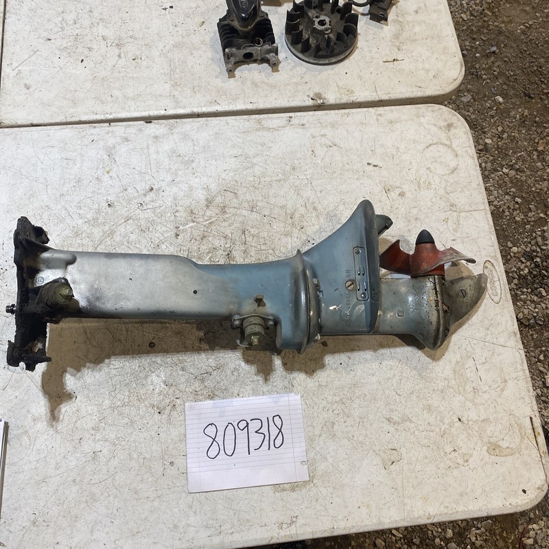 Evinrude Johnson 5.5 HP Lower Unit Complete 5522 11606