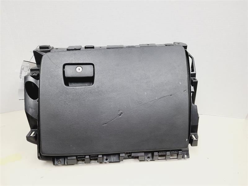 2017 XT5 Glove Box 566081