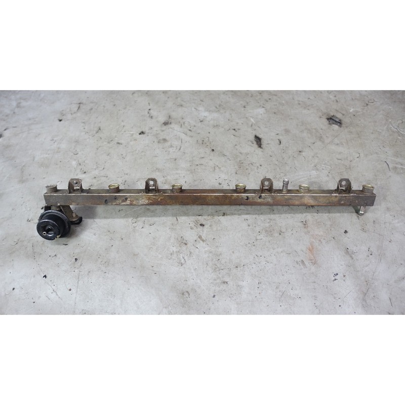 83-88 BMW E28 533i 535i E23 E24 M30 B32 B34 Fuel Rail Tube with Pressure Reg OEM