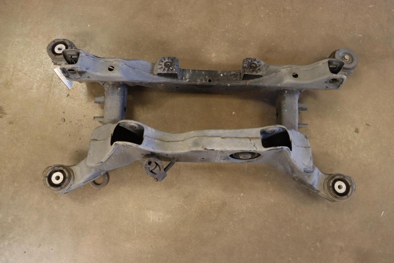 2018-2020 MITSUBISHI ECLIPSE CROSS AWD REAR SUSPENSION CROSSMEMBER SUBFRAME OEM