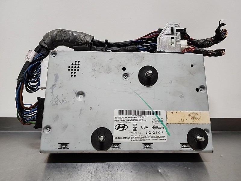 2009 - 2014 Hyundai Genesis OEM Factory Logic 7 Amplifier 96370 - 3M350