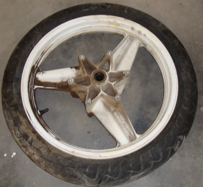1990 Honda CBR600 F CBR 600 600F CBR600F 120/70-17 17 Front Rim Wheel Tire White
