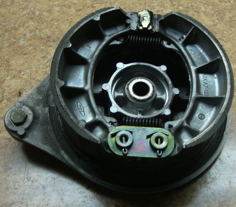 1982 Honda GL500 GL 500 Silverwing Rear Drum Brake Shoes Cover Spring Back Rim