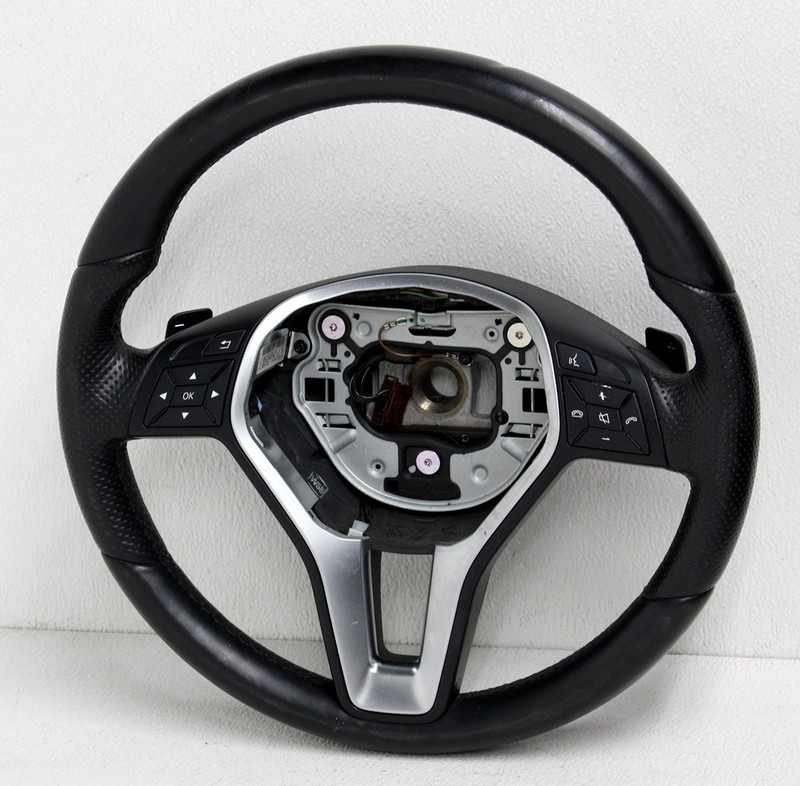 OEM Mercedes-Benz CLS-Class Steering Wheel 218-460-23-18-9E38 Marks