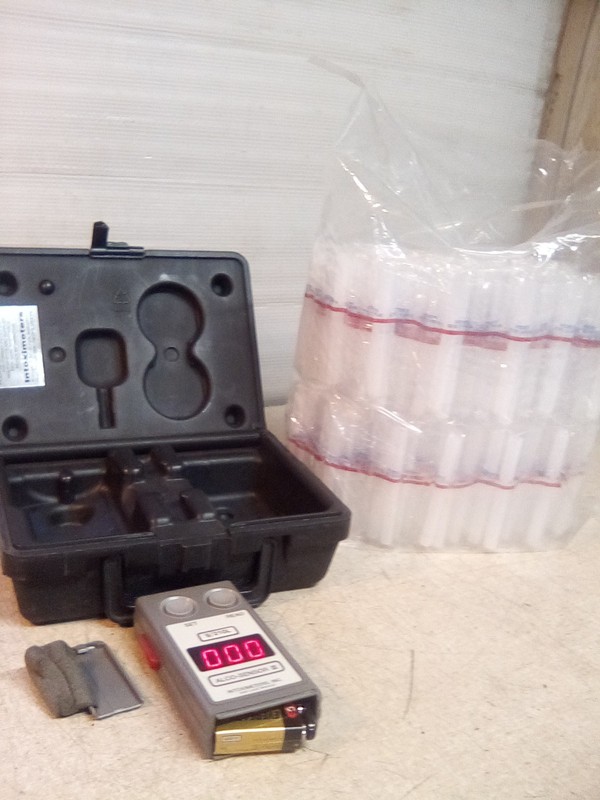Intoximeters Alco-Sensor lll Breathalyzer W/ Case & Approx. 184 Mouthpieces