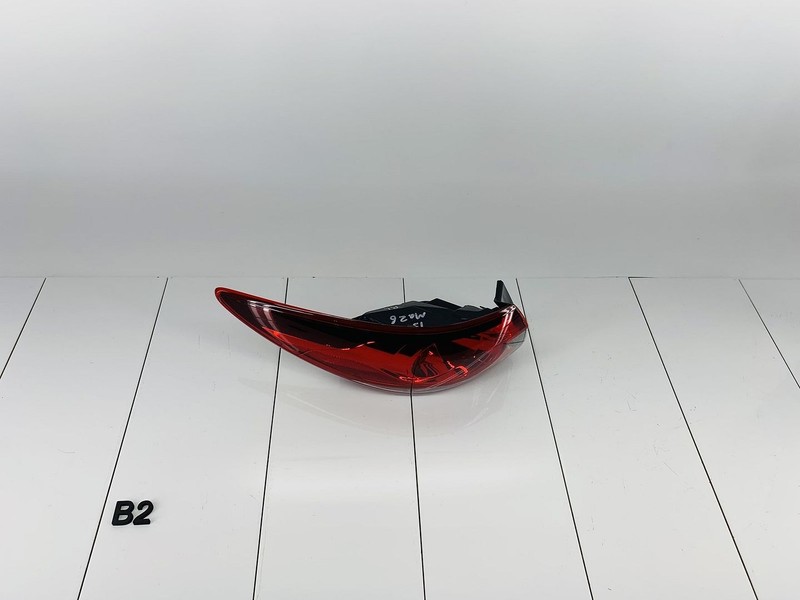 14-15 MAZDA 6 REAR LEFT SIDE TRUNK LID OUTER TAIL LIGHT BRAKE STOP LAMP OEM