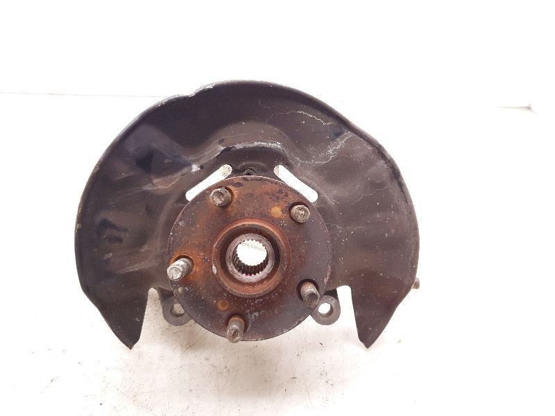03-08 TOYOTA MATRIX DRIVER SIDE FRONT LEFT SPINDLE KNUCKLE