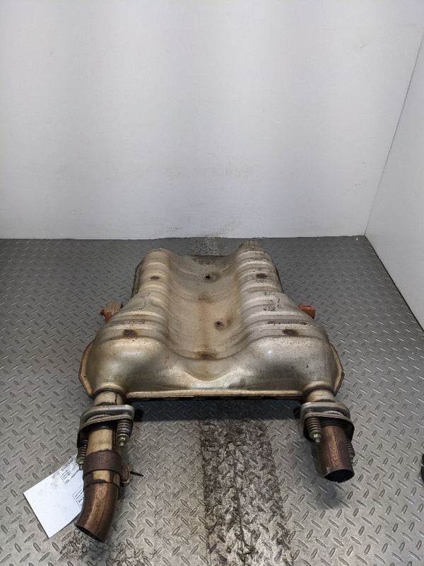 2013 - 2024 DODGE DURANGO 3.6L EXHAUST CENTER MUFFLER RESONATOR OEM -CUT 1184848
