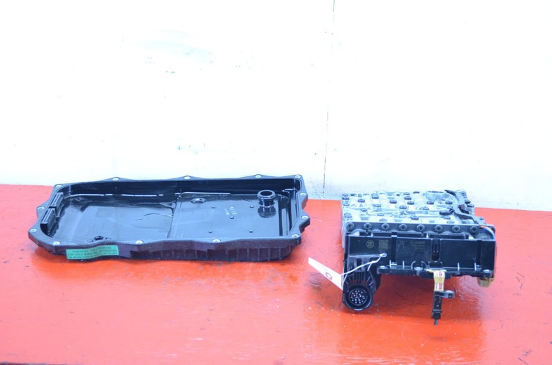 2011 BMW F10 550i RWD AUTOMATIC TRANSMISSION VALVE BODY OEM