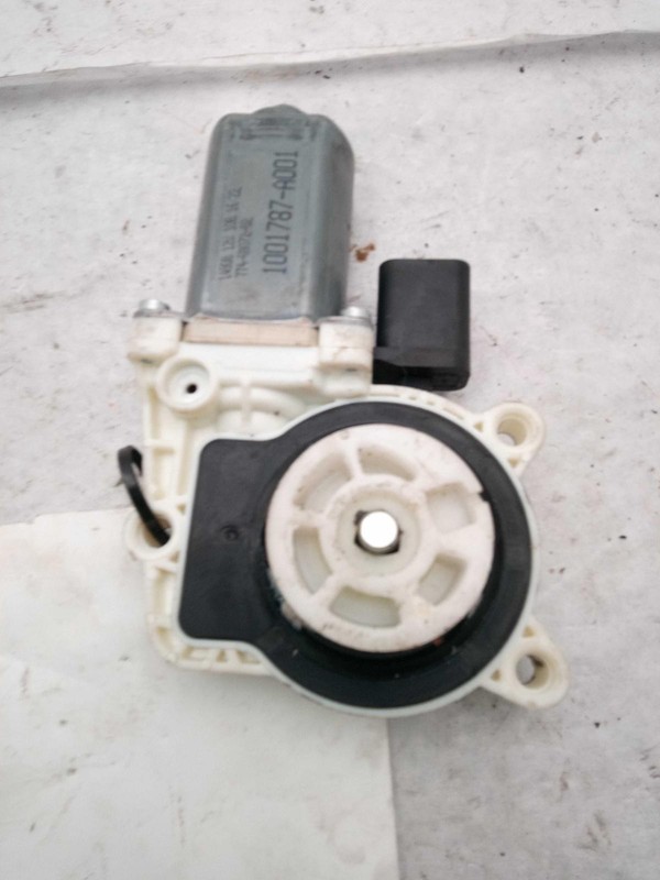 2012 Volkswagen Jetta Left Front Window Regulator - Used, 99k Miles, Silver