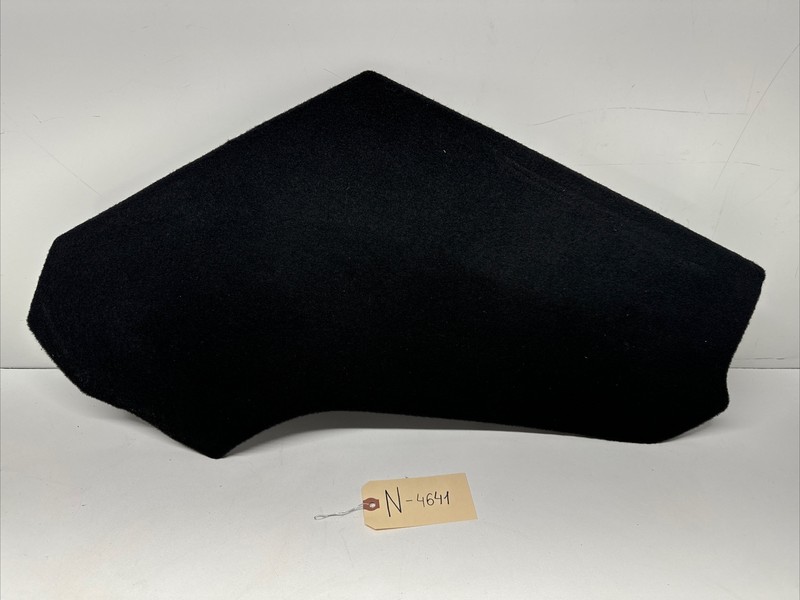 2020-2022 Tesla Y Front Right Center Console Trim Cover 1493062-00-C 4641 U4