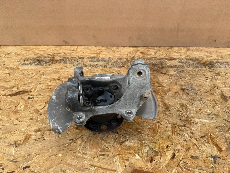 KIA STINGER 18-23 OEM FRONT RIGHT PASSENGER SPINDLE KNUCKLE BEARING RWD ASSEMBLY