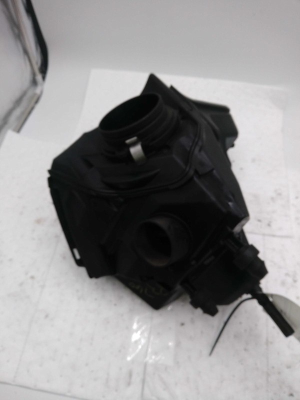 2013 AUDI Q5 Air Cleaner Assembly OEM 8K0133837Q Used 155k Miles Black