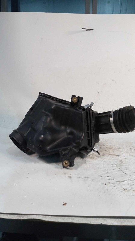 2013-2020 Honda Accord 2.4L Air Cleaner Assembly OEM 172015A2A00 Used